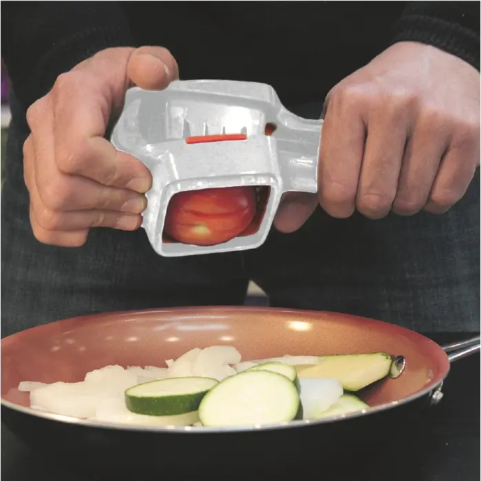 Manual multifunctional vegetable cutter and slicer – kitchen chopper with multiple blades